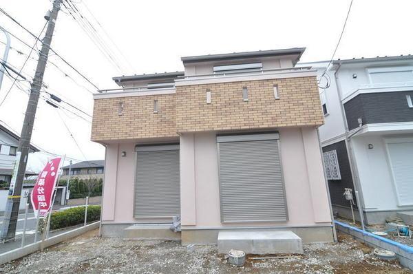 Local appearance photo. Local (11 May 2013) Shooting