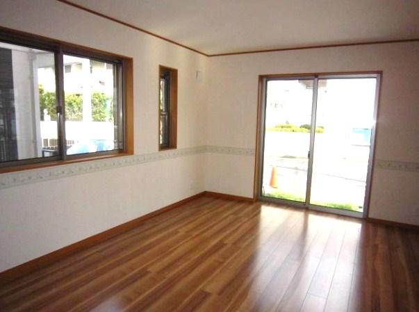 Living. Indoor (11 May 2013) Shooting