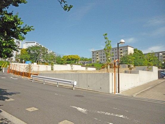 Local photos, including front road. Day good local Local (August 2013) Shooting