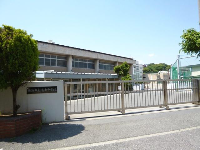 Junior high school. Konan 680m until junior high school
