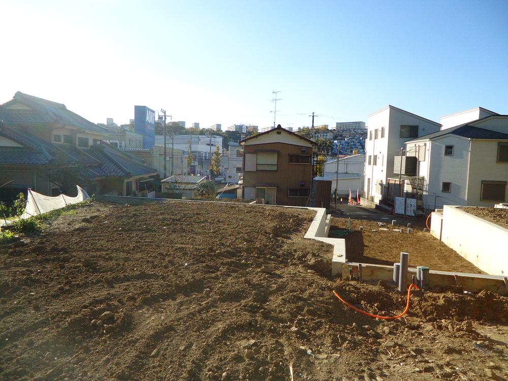 Local appearance photo. Local (11 May 2013) Shooting