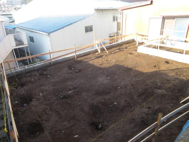 Local appearance photo. Local (12 May 2013) Shooting