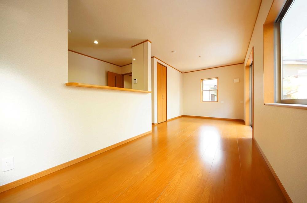 Living. Indoor (11 May 2013) Shooting, In the living there is also a storage space. 