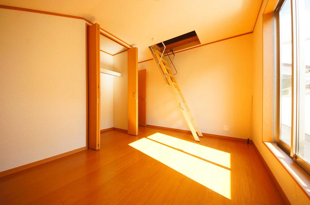 Non-living room. Indoor (11 May 2013) Shooting, It is the second floor of the Western-style 6.5 Pledge with attic storage. 