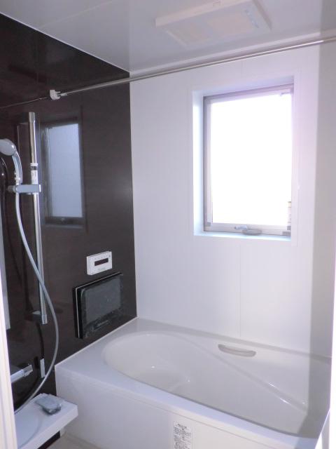 Bathroom. Indoor (11 May 2013) Shooting