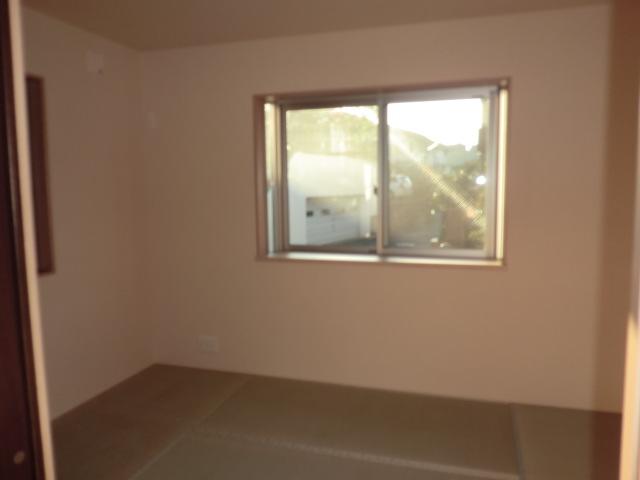 Non-living room. Indoor (11 May 2013) Shooting