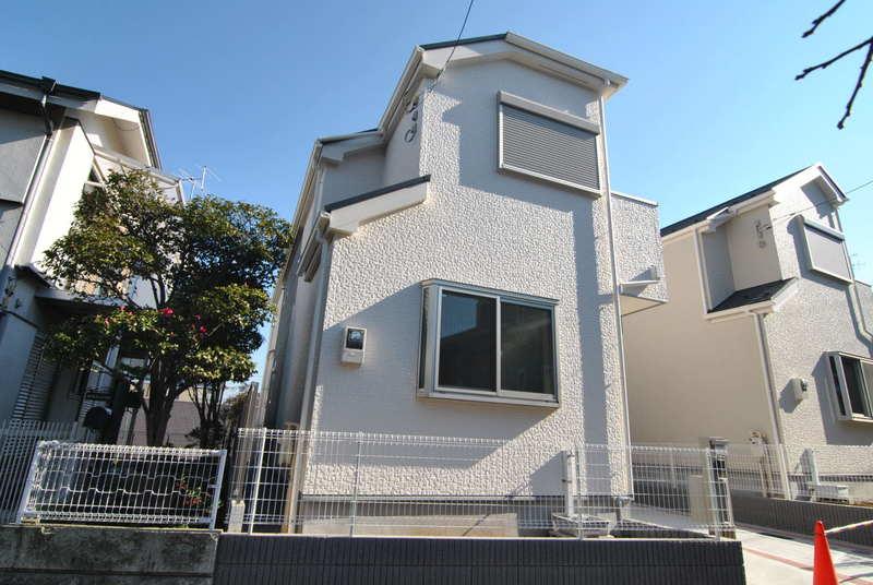 Local appearance photo. Local (11 May 2013) Shooting