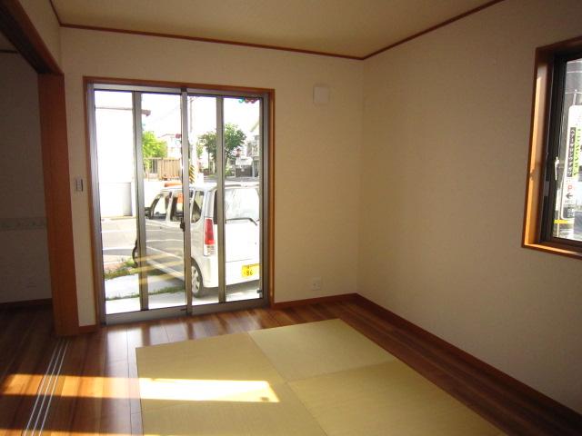 Non-living room. Indoor (September 2013) Shooting