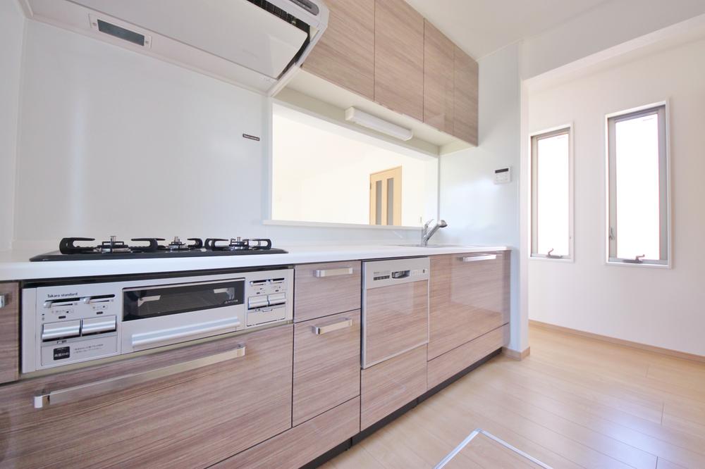 Same specifications photo (kitchen). Same specifications