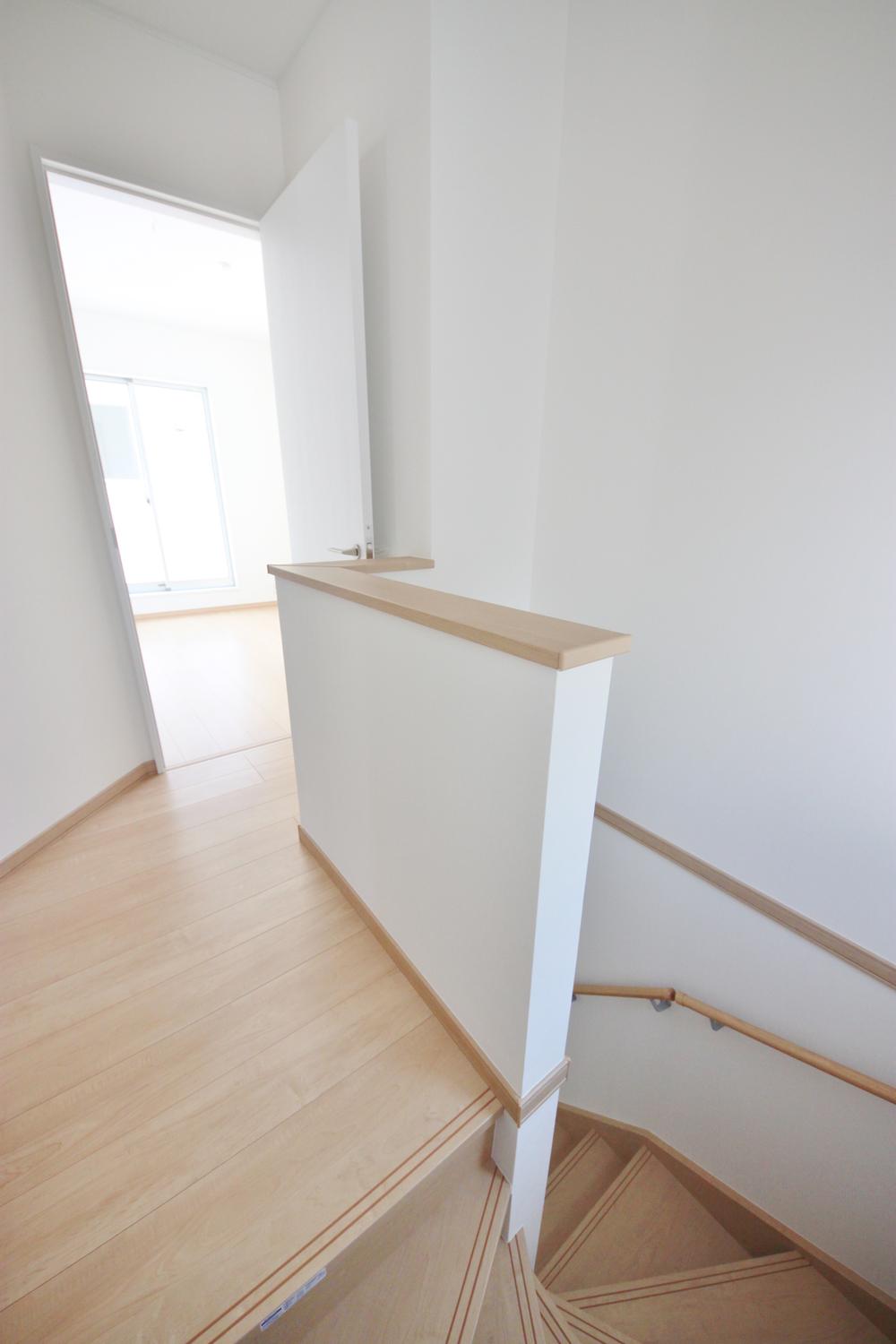 Same specifications photos (Other introspection). Same specifications