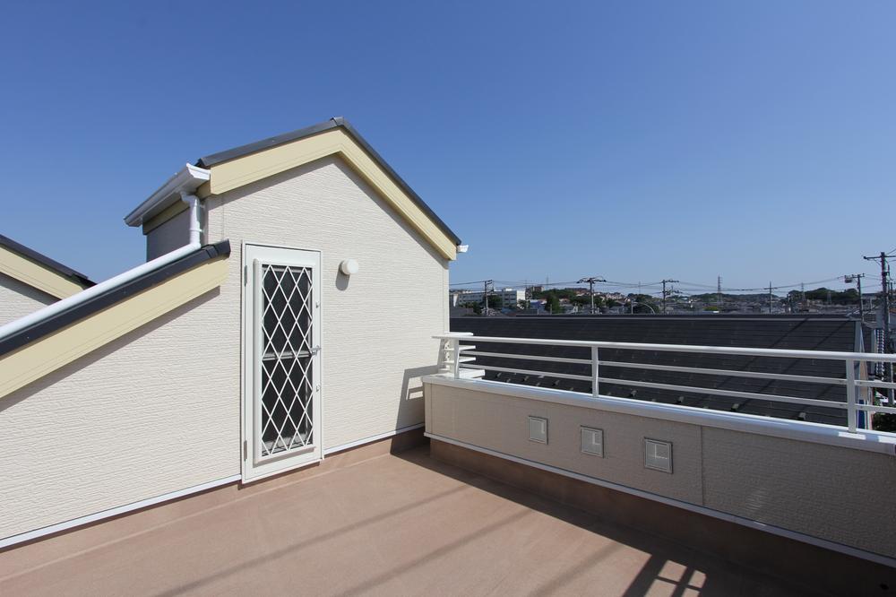 Same specifications photos (Other introspection). Example of construction Sky balcony