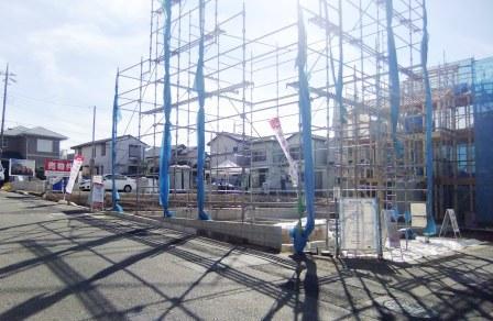 Local photos, including front road. Local (12 May 2013) Shooting