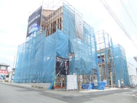 Local appearance photo. Local (12 May 2013) Shooting