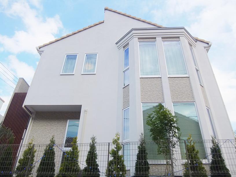 Building plan example (exterior photos). Same specifications Photos