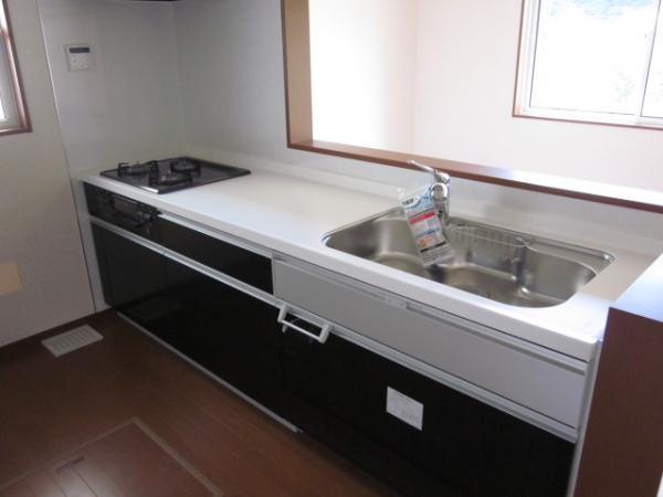 Same specifications photo (kitchen)