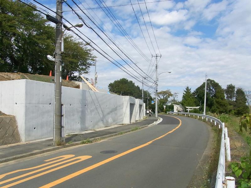 Local photos, including front road. Front road (1)