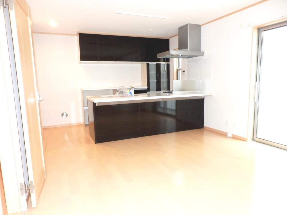 Same specifications photos (living). Living (company specification example)