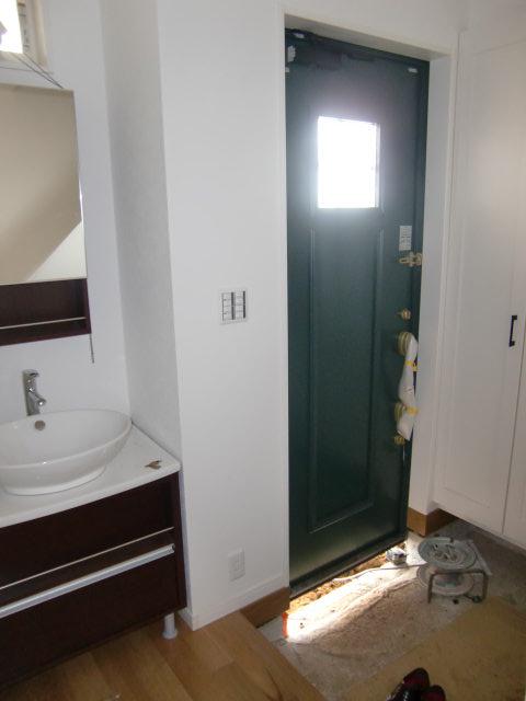 Entrance. Indoor (June 2013) Shooting