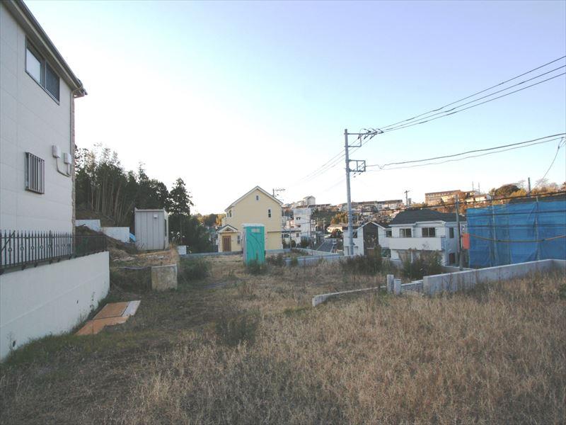 Local appearance photo. Local (12 May 2013) Shooting