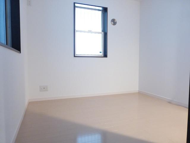 Non-living room. Building 2 Indoor (October 3, 2013) Shooting