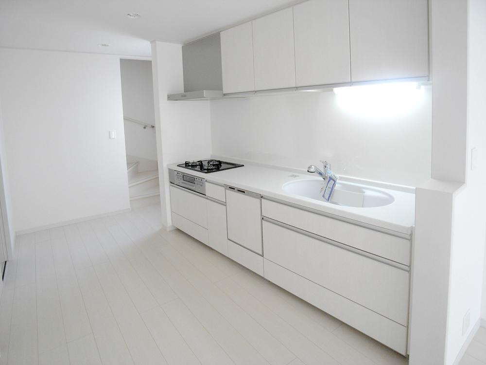 Same specifications photo (kitchen). The company example of construction (kitchen)