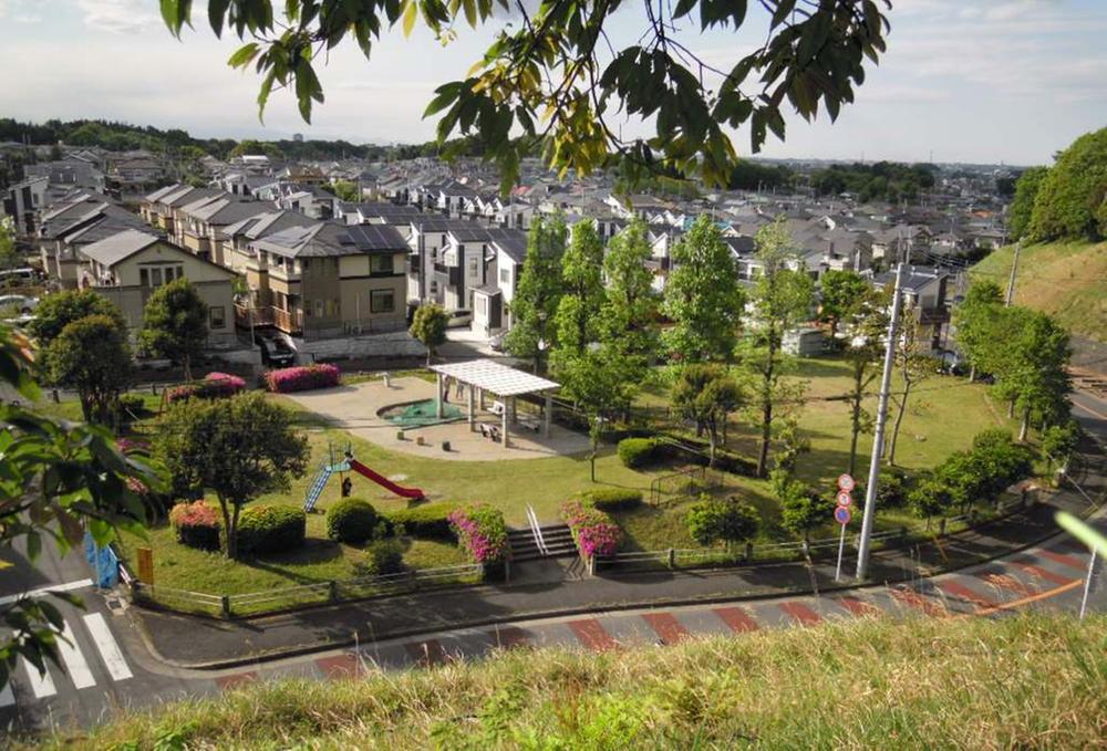 park. Overlooking the site adjacent to the 50m Oyama second park to Oyama second park