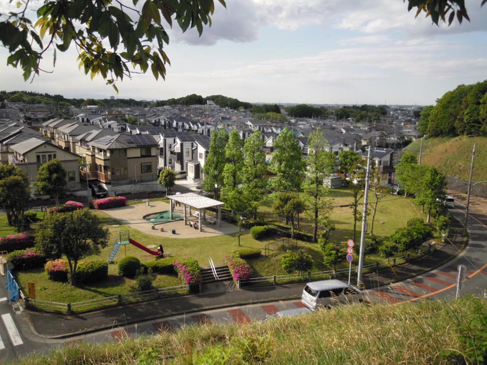 park. Adjacent Oyama second park