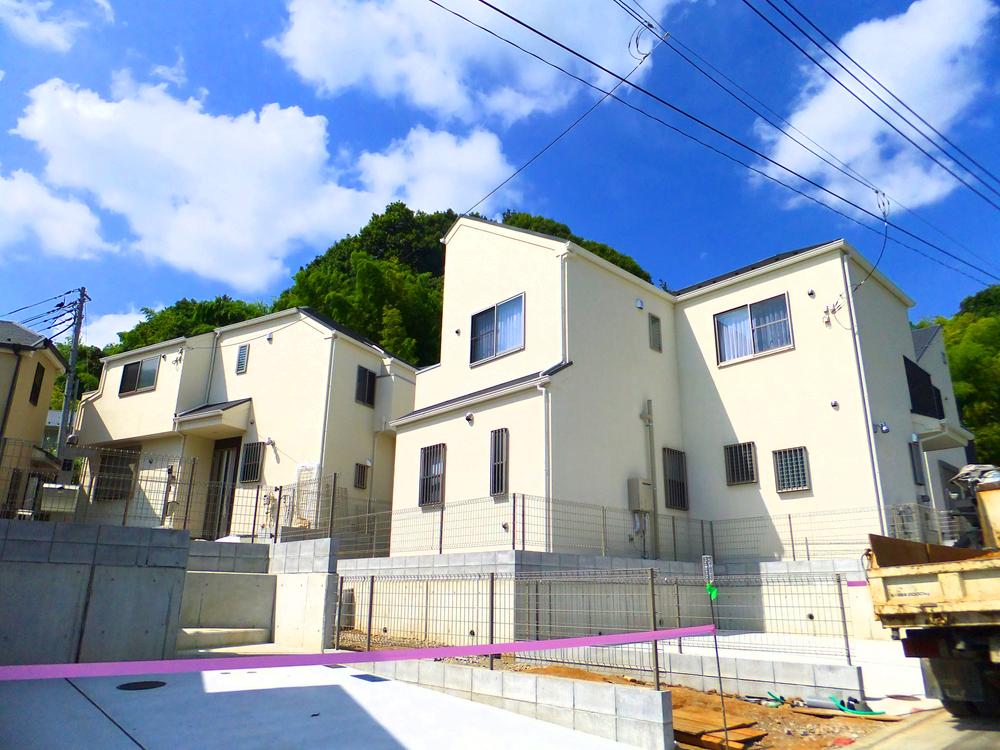 Local appearance photo. Lush living environment. You can enjoy the slow life.