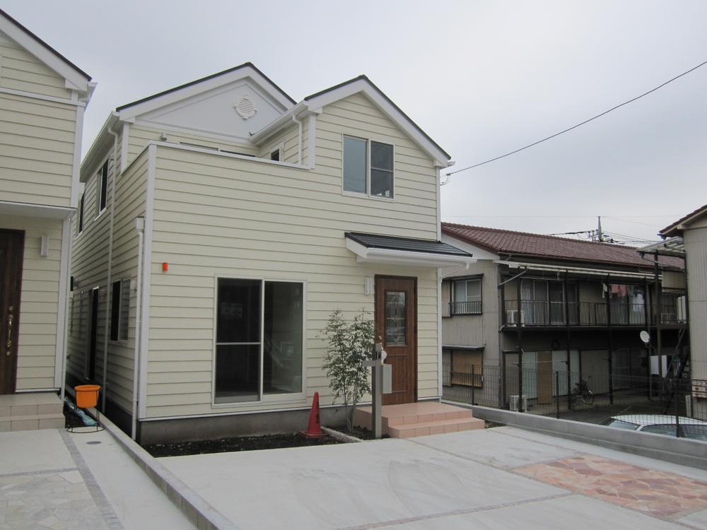 Local appearance photo