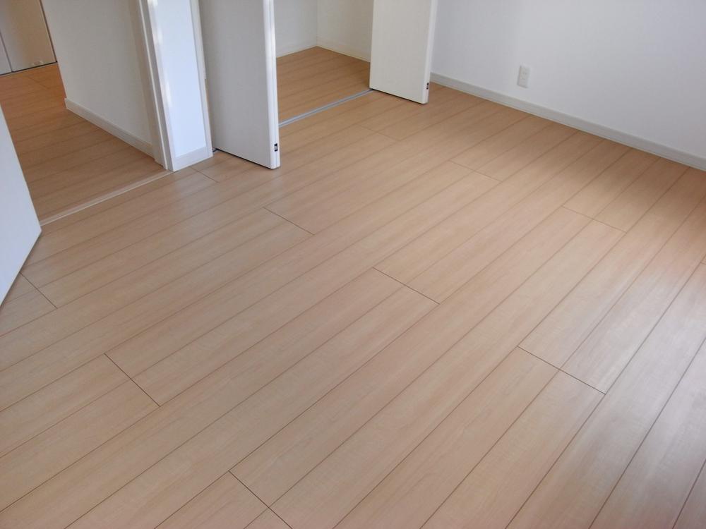 Non-living room. Indoor (24 December 2013) Shooting