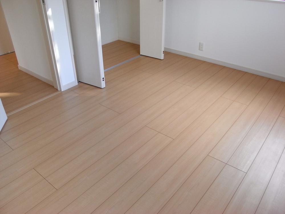 Non-living room. Indoor (24 December 2013) Shooting