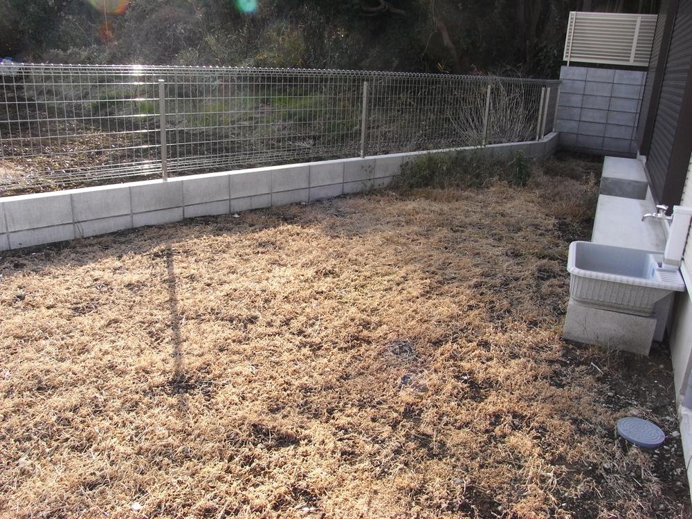 Garden. Local (December 24, 2013) Shooting