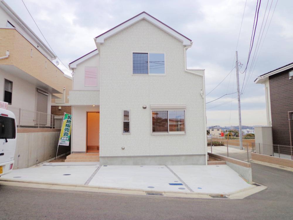 Local appearance photo. Parking 3 cars in parallel parking Front road is also widely, Parking is also a breeze Local (11 May 2013) Shooting