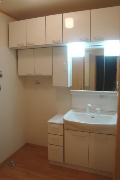 Same specifications photo (bathroom)
