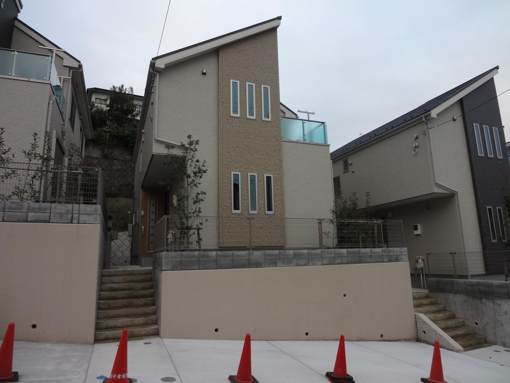 Local appearance photo