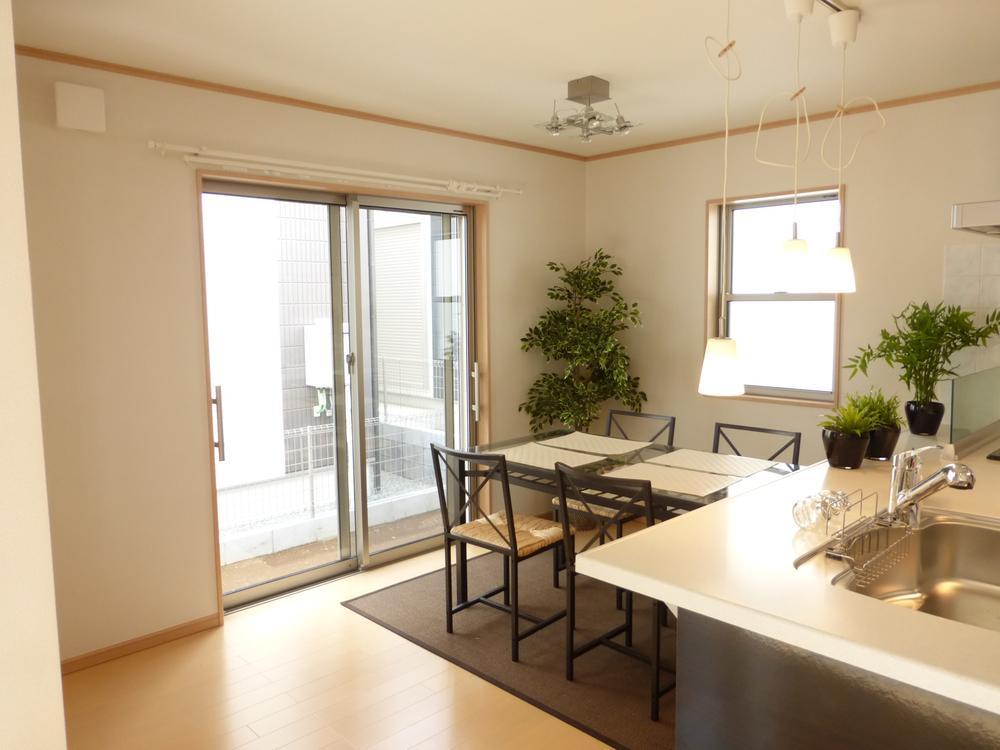 Living. R-7 8 Building room (October 8, 2013) Shooting