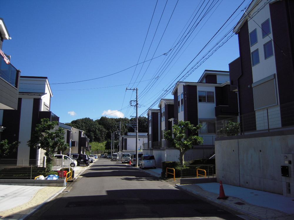 Sale already cityscape photo. Do not start a new life in a new and beautiful city?