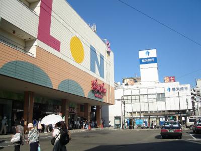station. 480m to Zhongshan Station