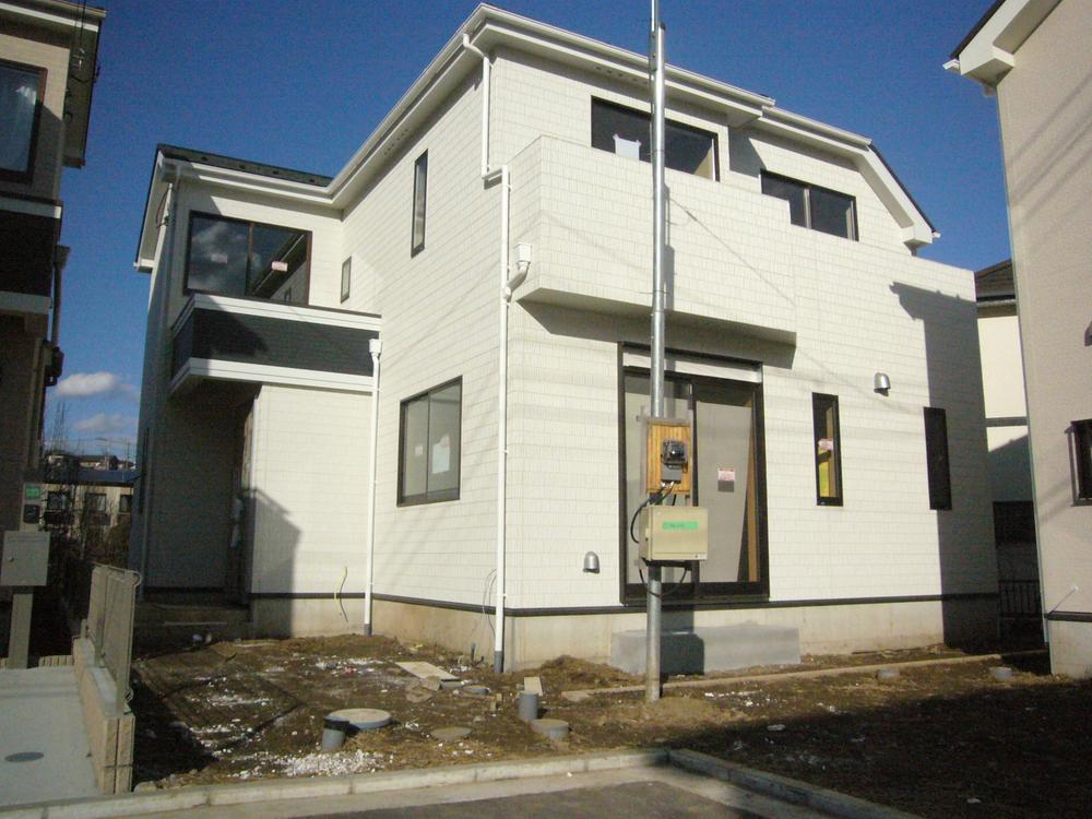 Local appearance photo. Is the G building of flag-type land. Have vacant south direction of space, In fact, good per yang! 2013 December 24, shooting