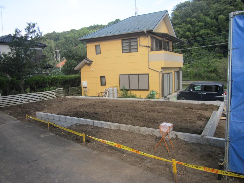 Local photos, including front road. Local (August 2013) Shooting