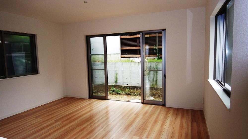 Living. Indoor (10 May 2013) Shooting