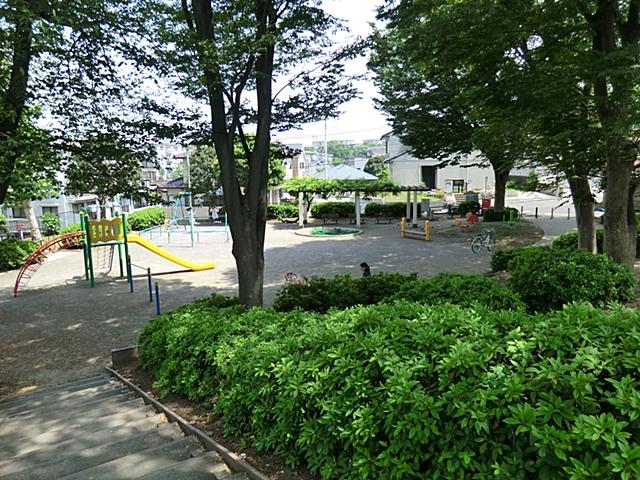 park. 180m to Kosaka first park