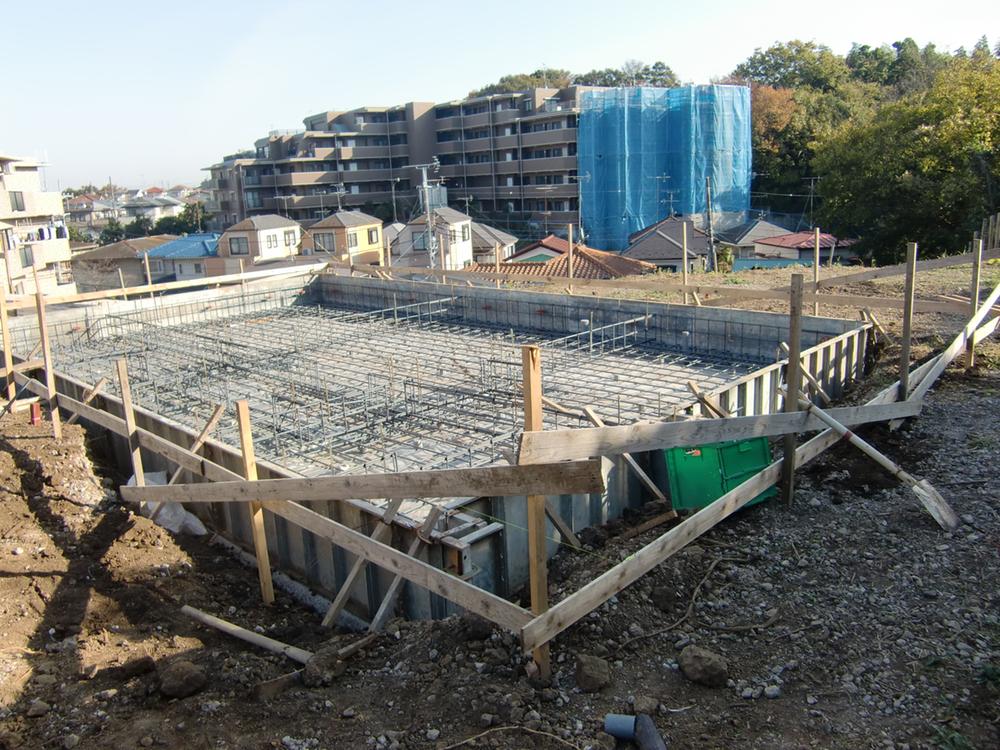 Local appearance photo. Local (11 May 2013) Shooting