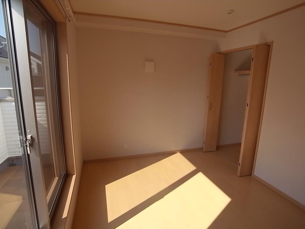 Non-living room. Storage rich interior. Indoor (11 May 2013) Shooting