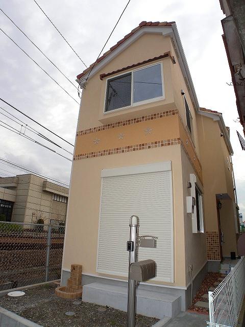 Local appearance photo. Local (11 May 2013) Shooting