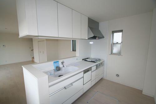 Same specifications photo (kitchen). Same specifications