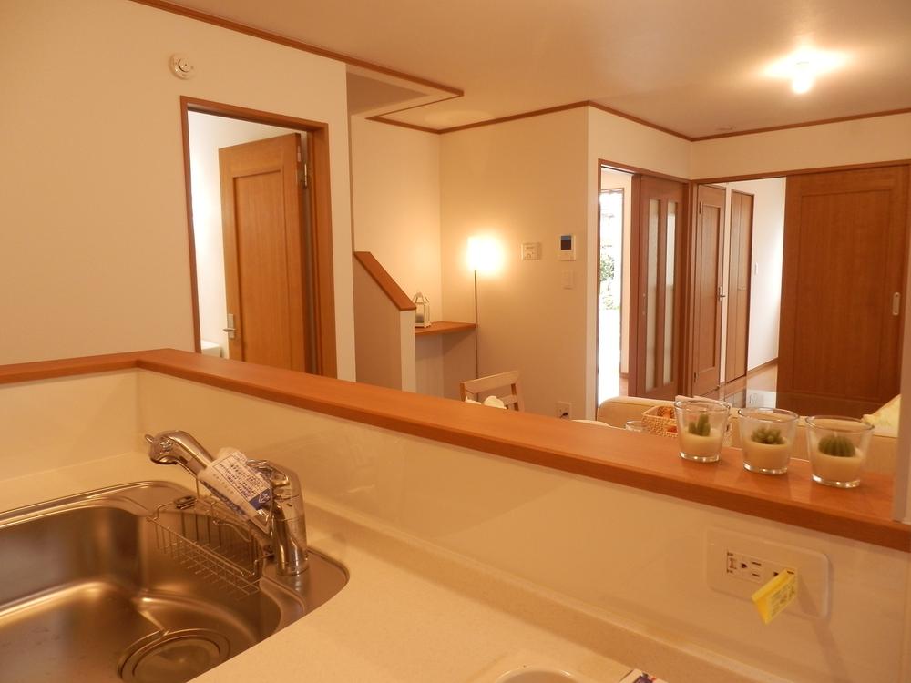 Same specifications photo (kitchen)