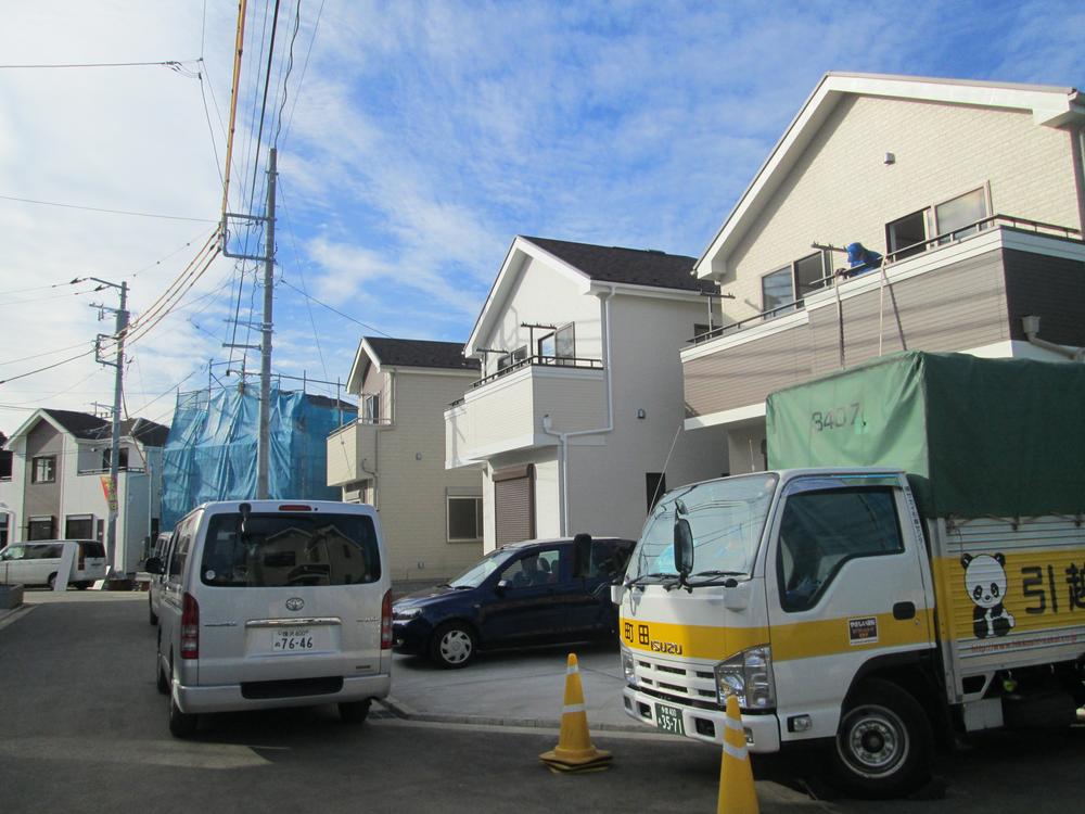 Local appearance photo. Local (12 May 2013) Shooting