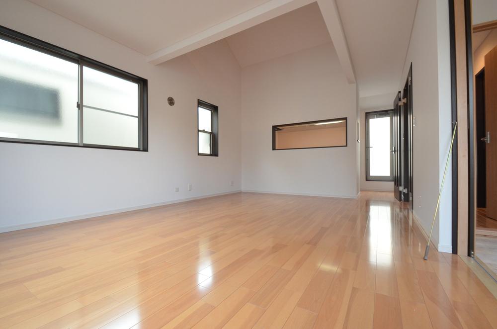 Living. Indoor (11 May 2013) Shooting 5 Building