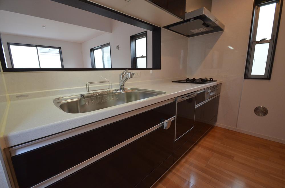 Kitchen. Indoor (11 May 2013) Shooting 5 Building